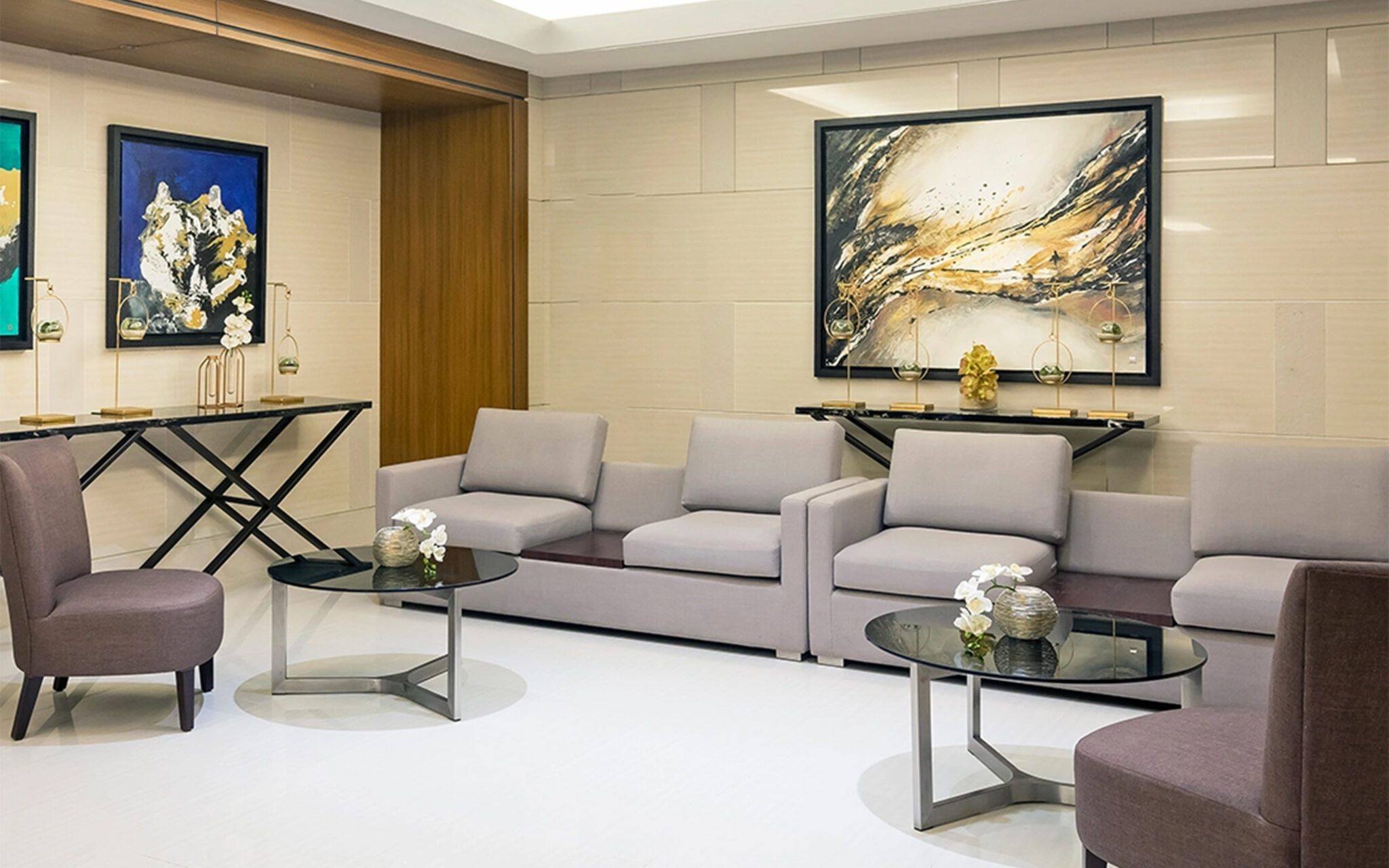 Gallery - Amenities - 04 - Lobby