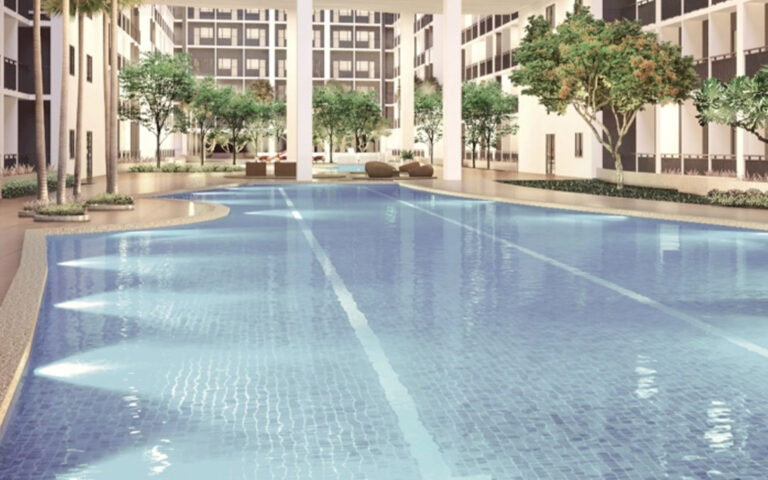 Gallery - Amenities - 02 - Lounge Pool