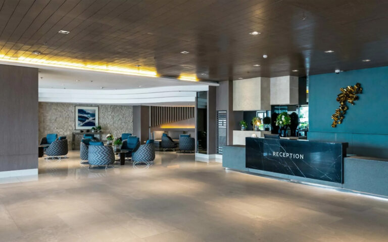 Gallery - Amenities - 06 - Lobby