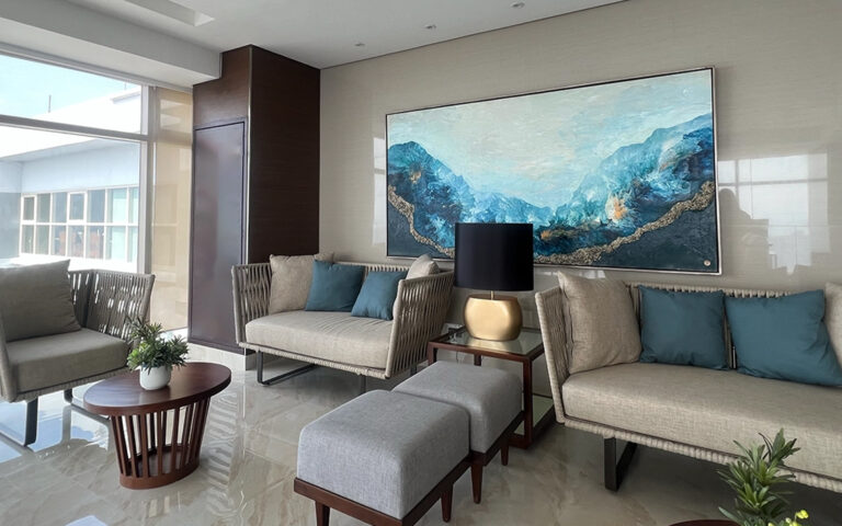 Gallery - Amenities - 06 - Sky Lounge